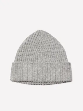 Cappello in maglia grigio