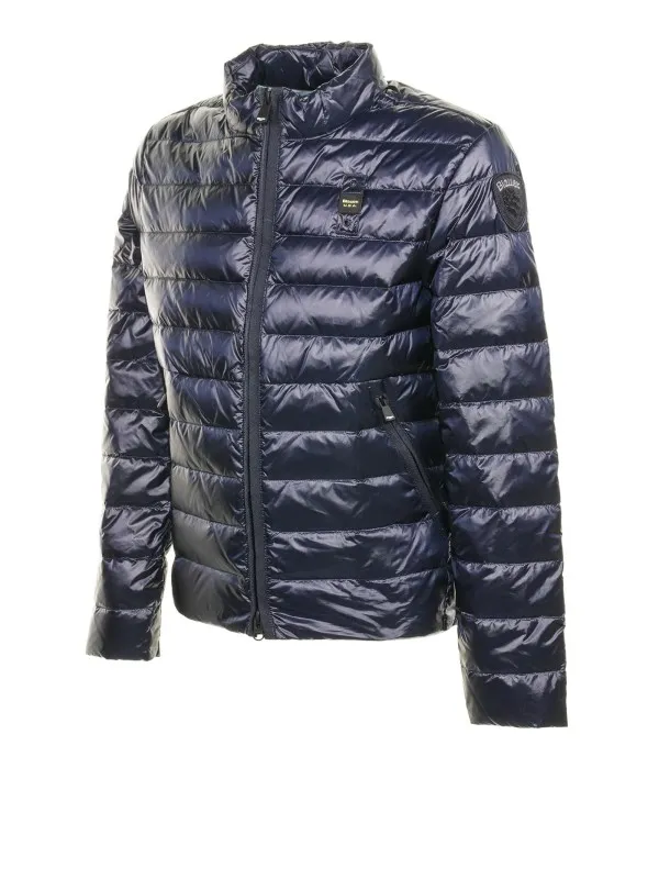 Down jacket in nylon with horizontal stitching