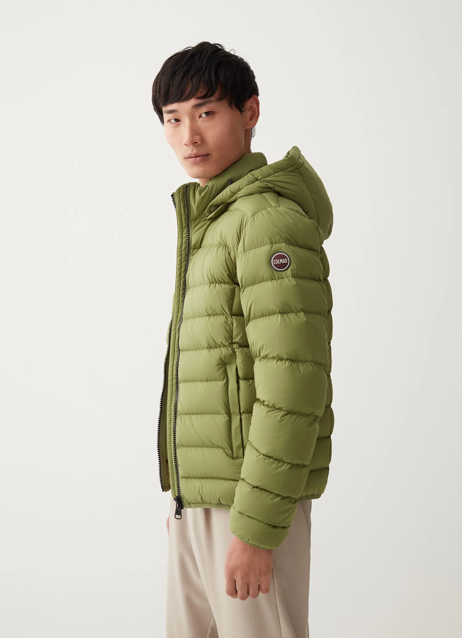 Opaque stretch down jacket with detachable hood