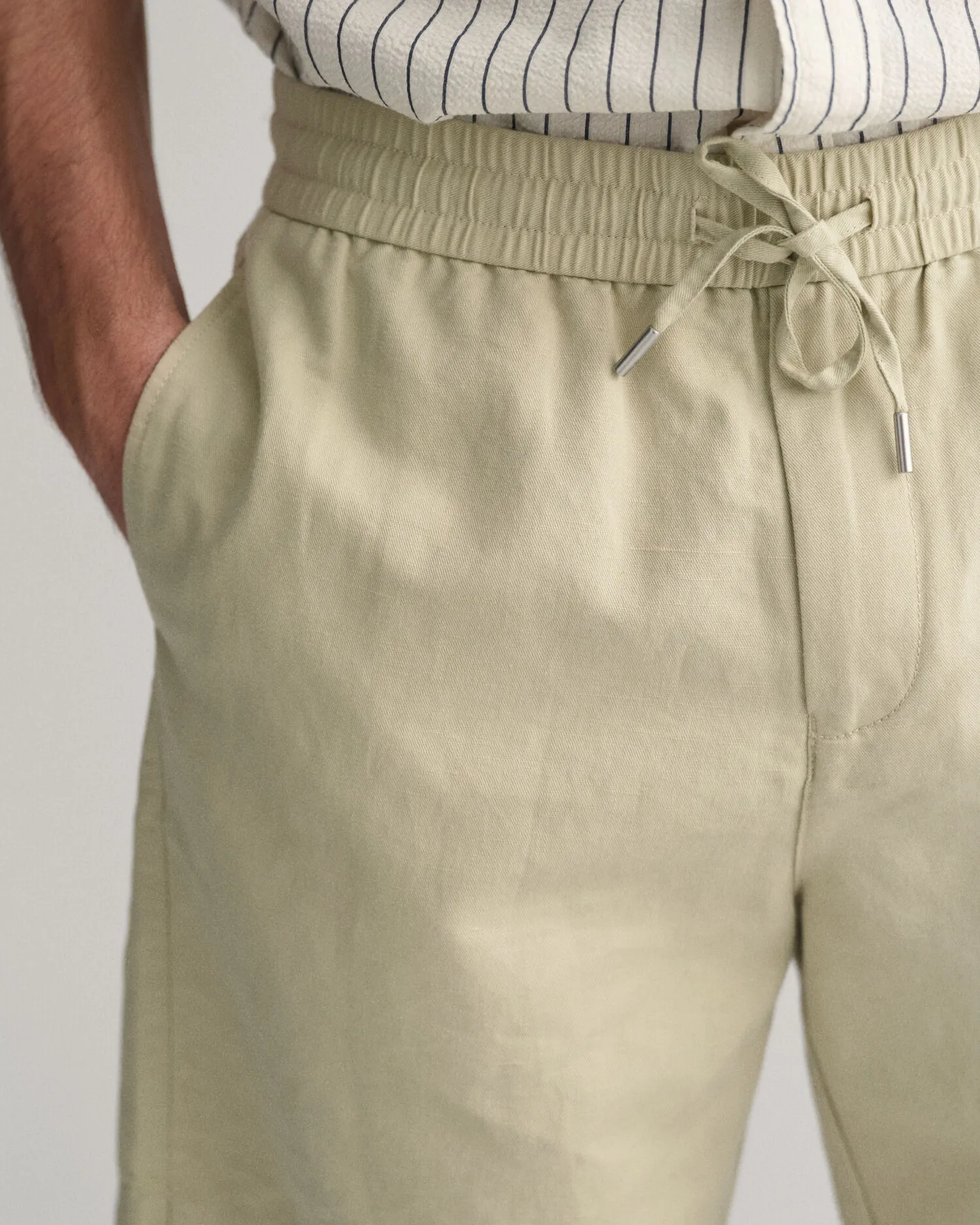 Pantaloncini in lino e cotone    