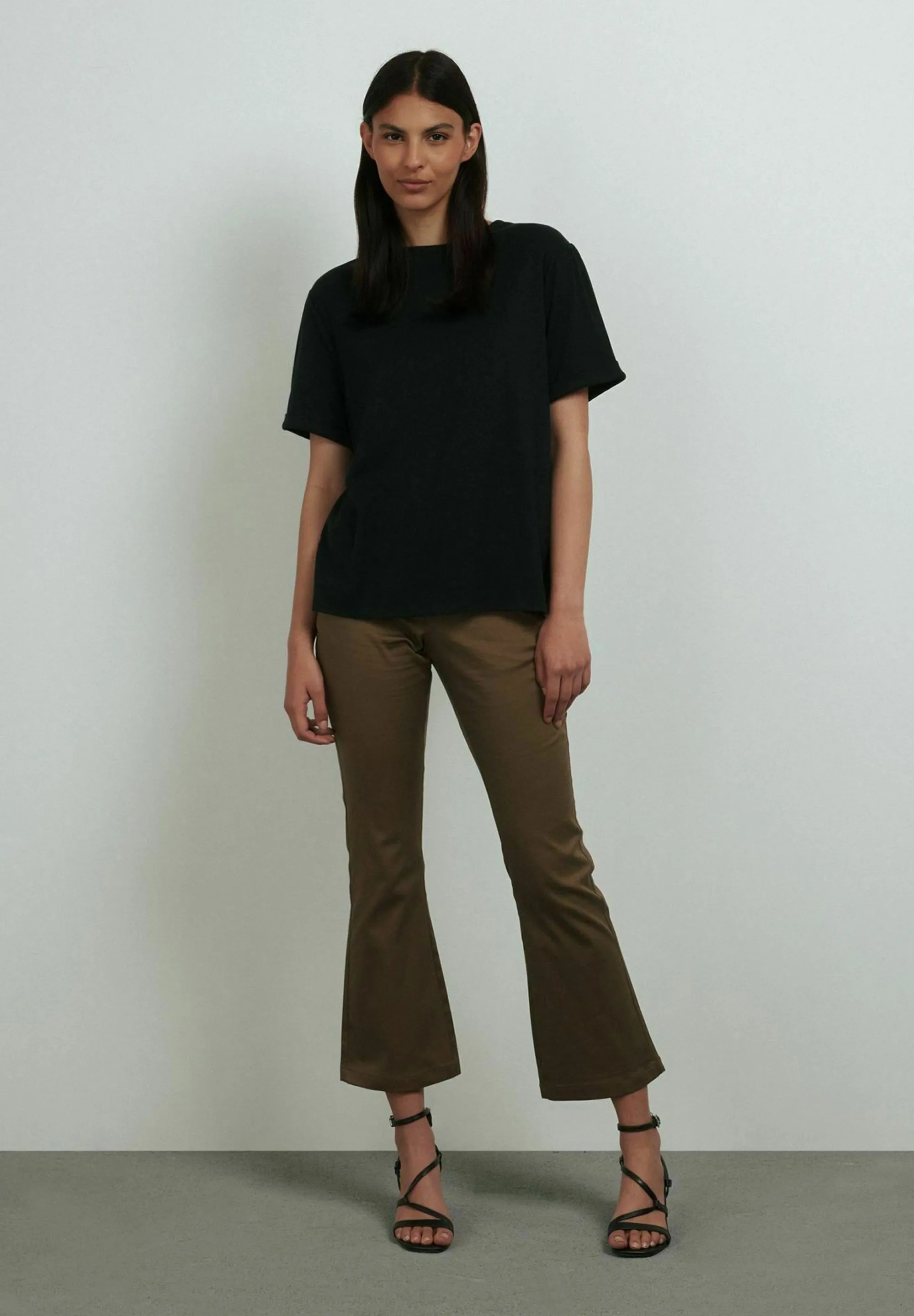 PUFFED SLEEVES - T-shirt basic