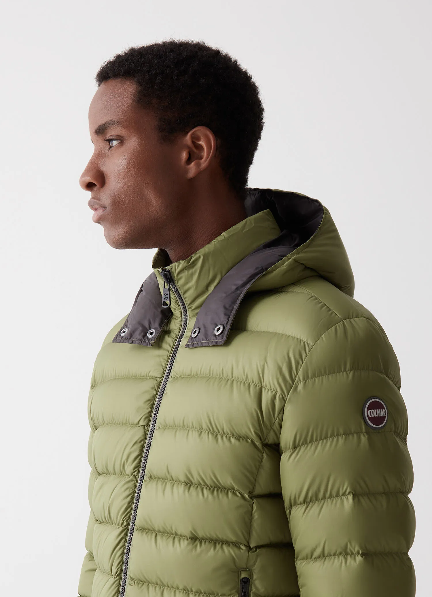 Sporty down jacket with detachable hood