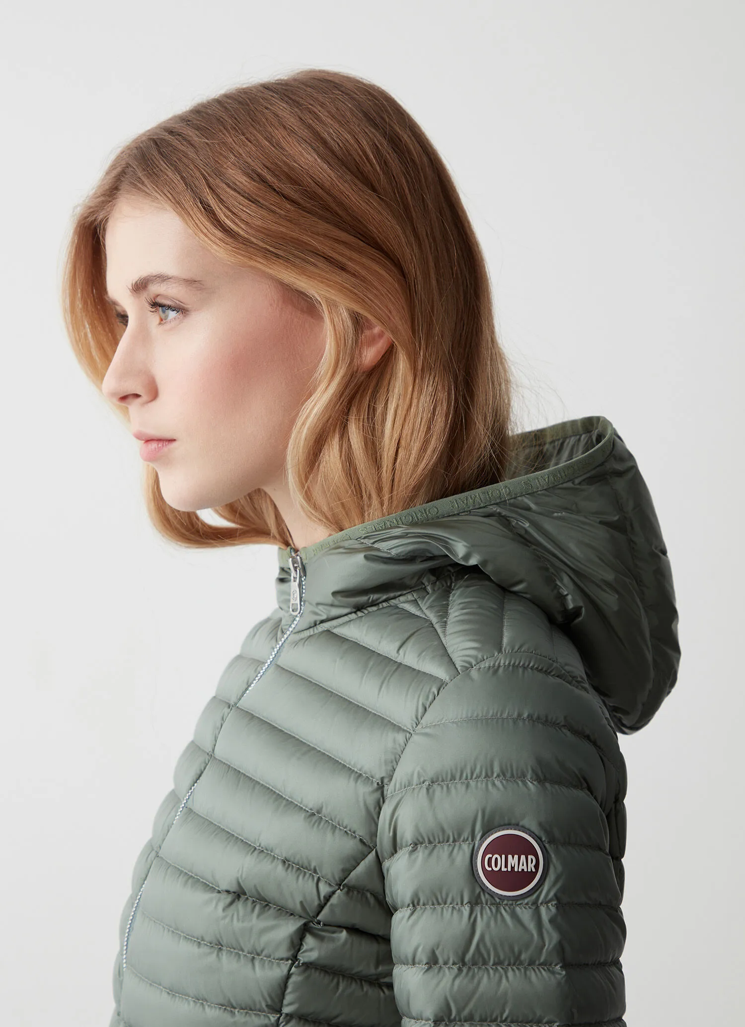 Sporty hooded downjacket