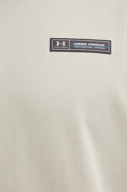 Under Armour t-shirt